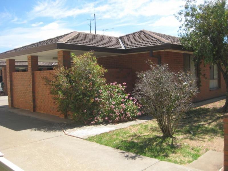 2 & 4/6 Echuca Street, Moama NSW 2731