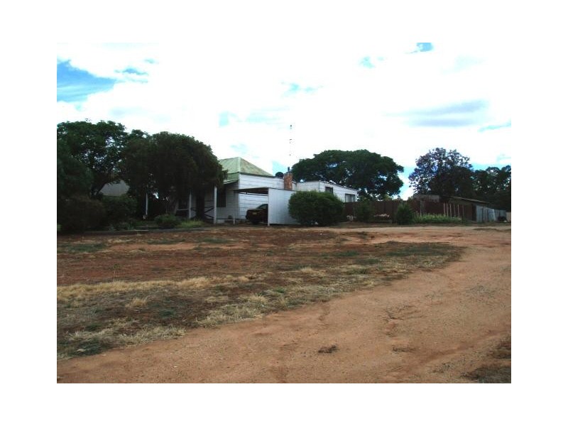 78 A & B Carter Street, Mathoura NSW 2710