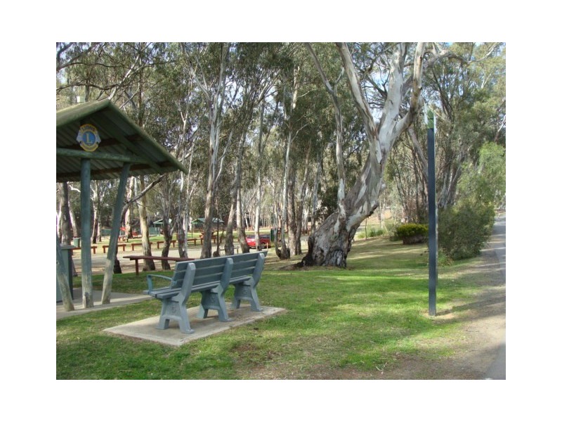 59 Campaspe Esplanade, Echuca VIC 3564