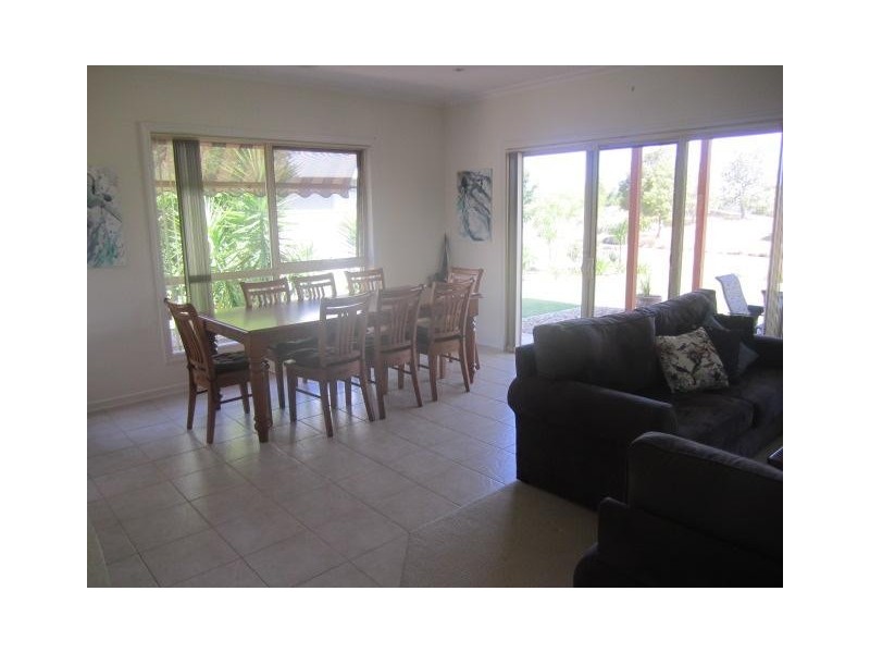 28 Kingfisher Drive West, Moama NSW 2731