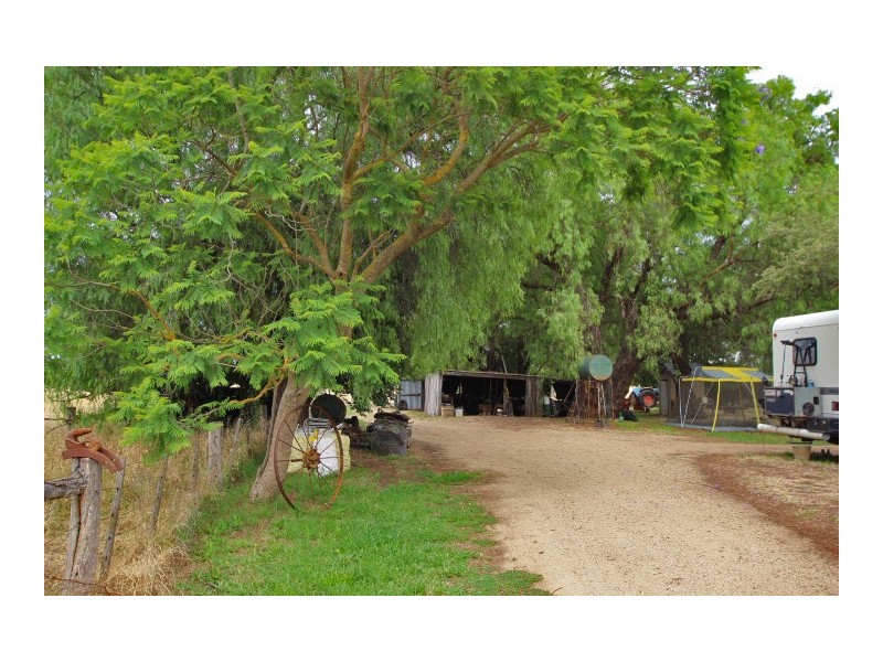 1127 Lowrie Road, Echuca VIC 3564