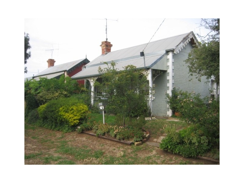 121 Hovell Street, Echuca VIC 3564