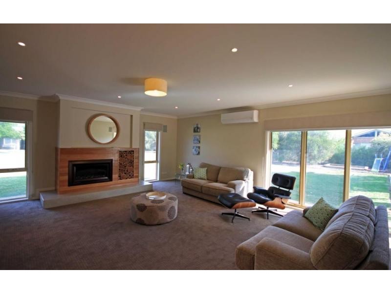 17 Wharparilla Drive, Echuca VIC 3564