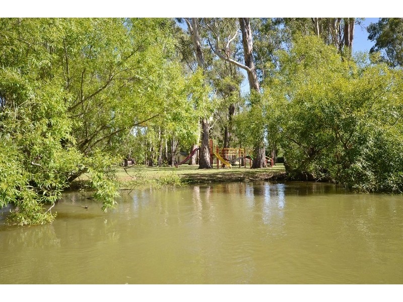 1b Picnic Point Road, Echuca VIC 3564