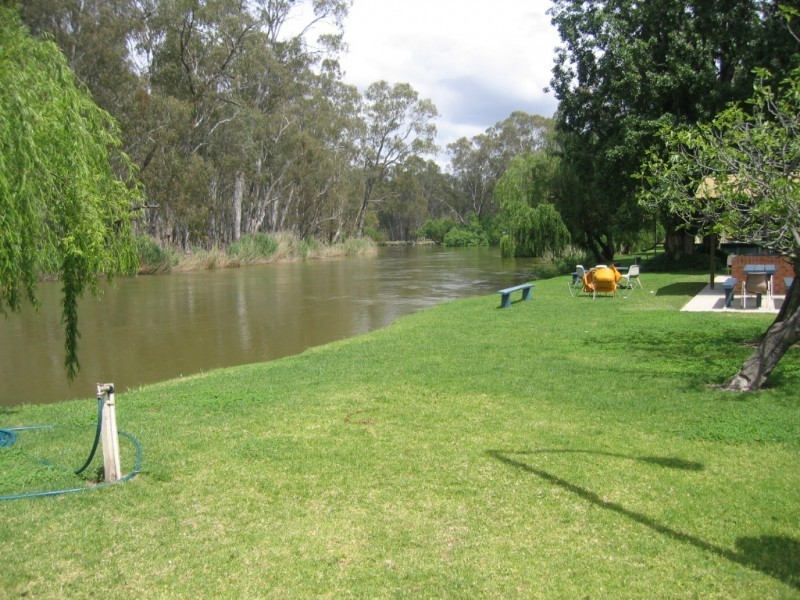 1b Picnic Point Road, Echuca VIC 3564