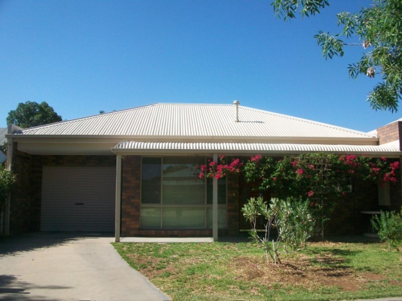 1/1 Collier Street, Echuca VIC 3564