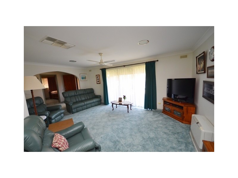 9 Lawson Drive, Moama NSW 2731