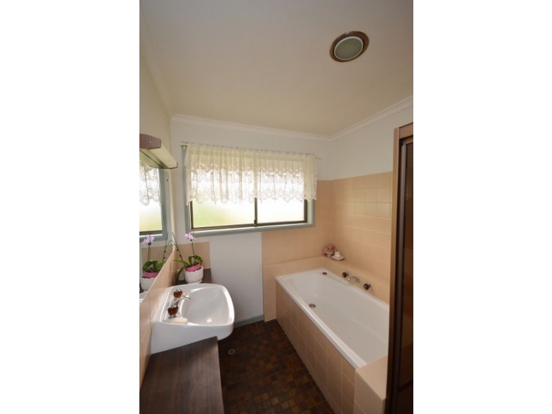 9 Lawson Drive, Moama NSW 2731