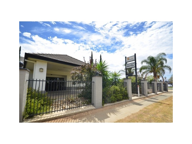 222-226 Ogilvie Avenue, Echuca VIC 3564