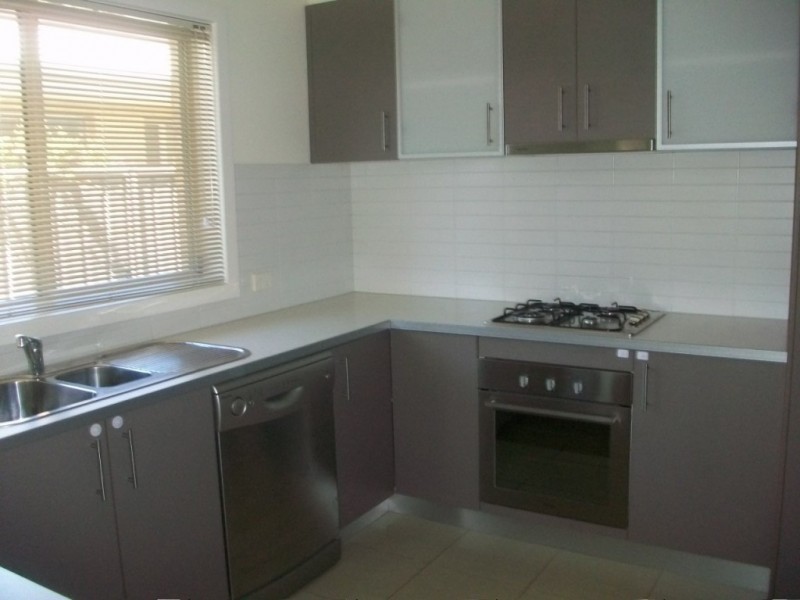 1/23 Sunset Avenue, Echuca VIC 3564