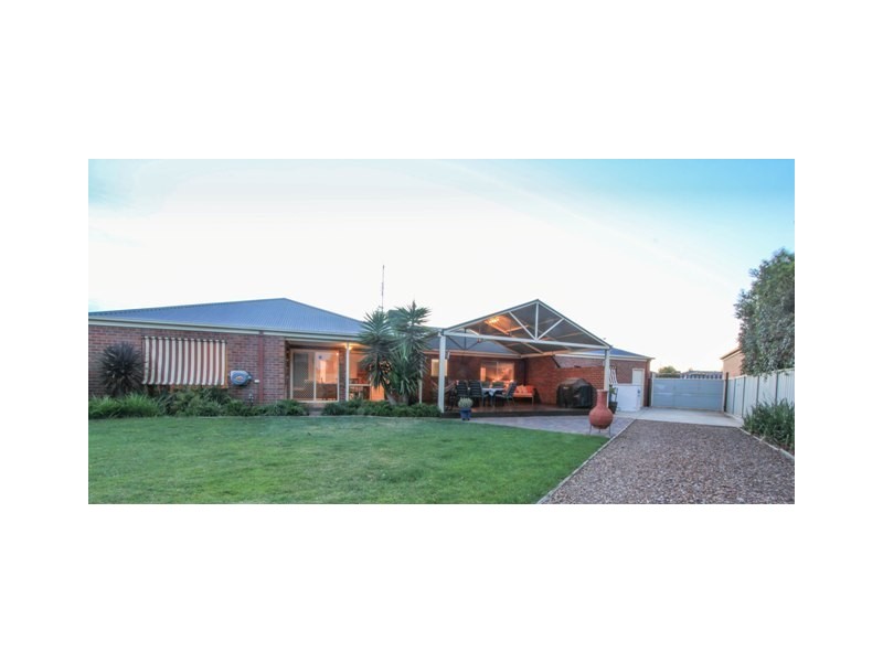 4 Stromness Court, Moama NSW 2731