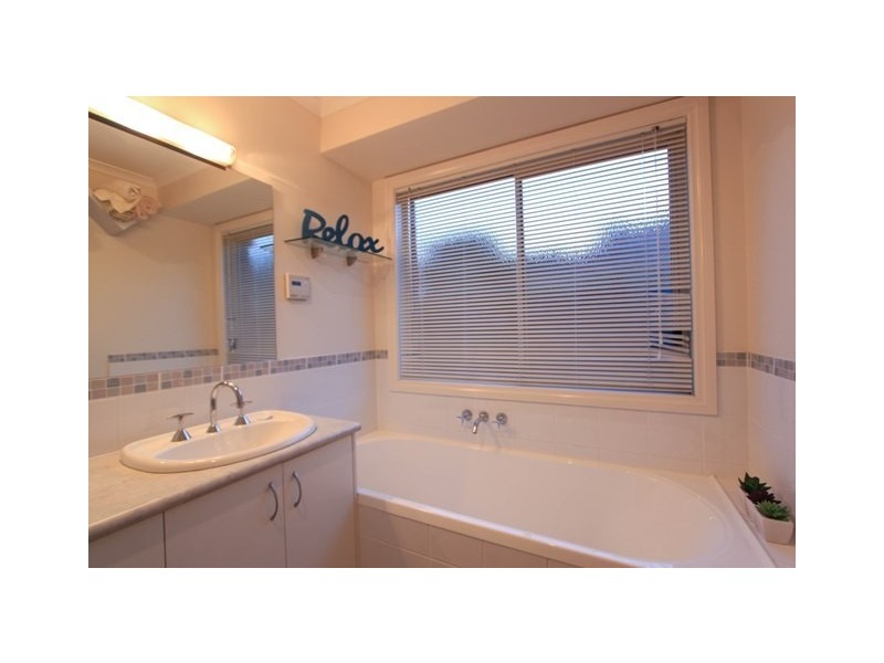 4 Stromness Court, Moama NSW 2731