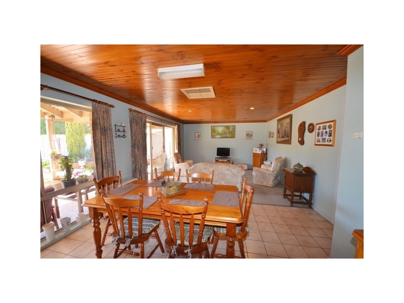 2 Tyro Court, Moama NSW 2731