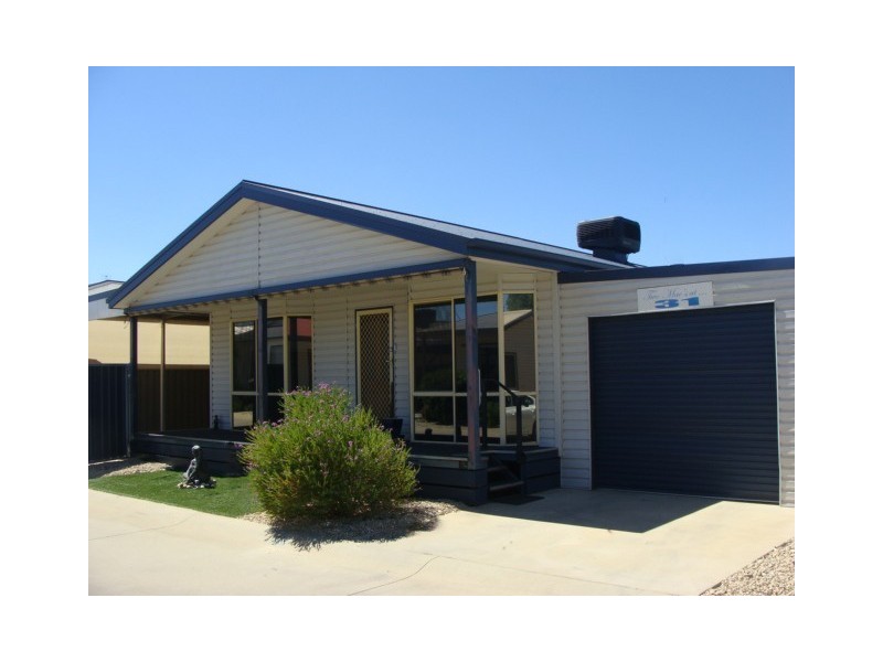 31 Swan Boulevard, Moama NSW 2731