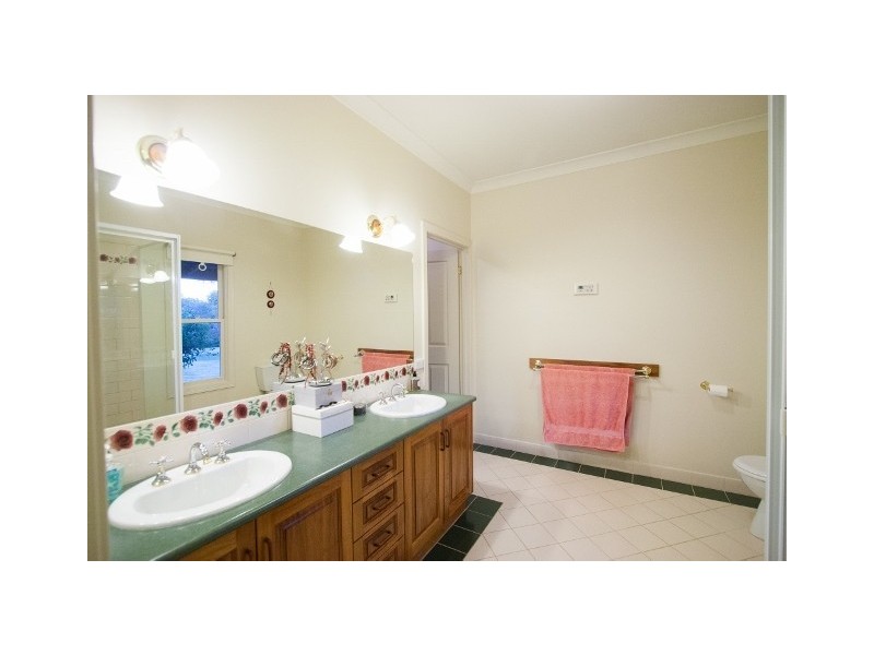 74 Murray Drive, Echuca VIC 3564