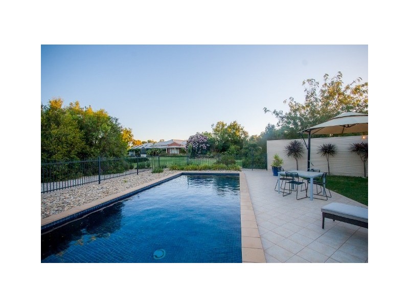 74 Murray Drive, Echuca VIC 3564