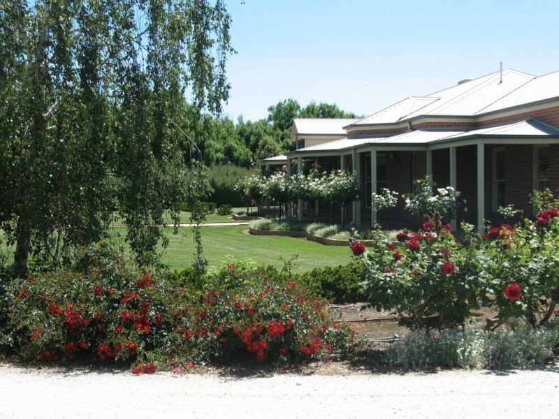 74 Murray Drive, Echuca VIC 3564