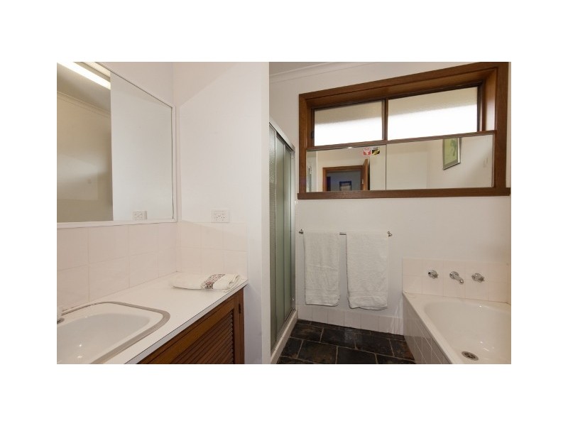 15 Rutley Crescent, Echuca VIC 3564