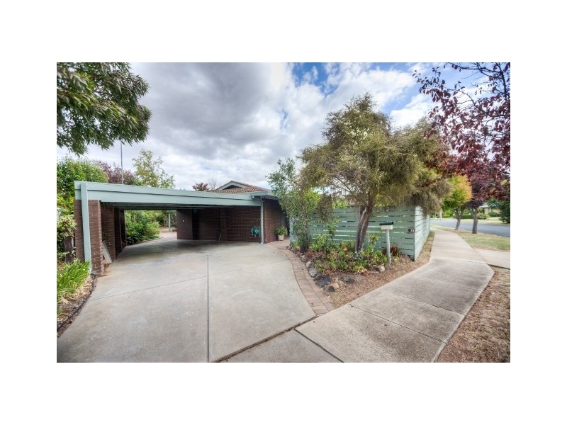 15 Rutley Crescent, Echuca VIC 3564