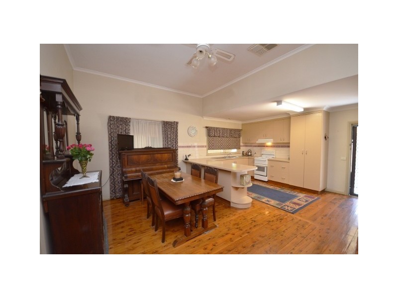 138 Pakenham Street, Echuca VIC 3564