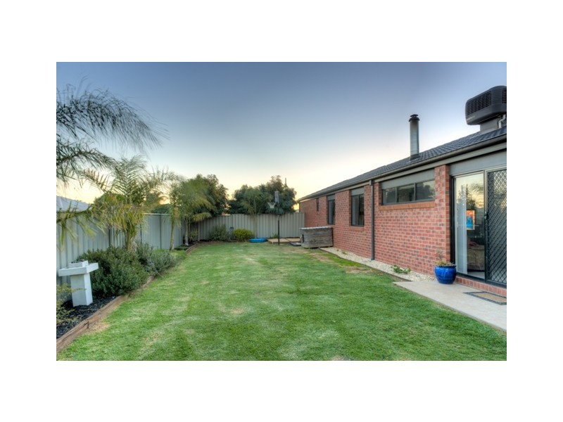 10 Wren Court, Echuca VIC 3564