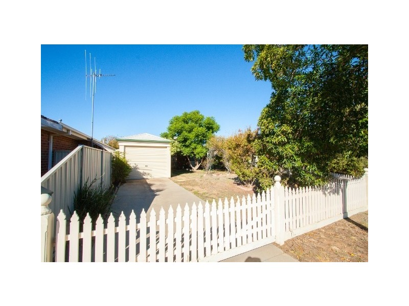 6 The Mews, Moama NSW 2731