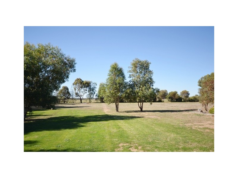 32 Murray Drive, Echuca VIC 3564