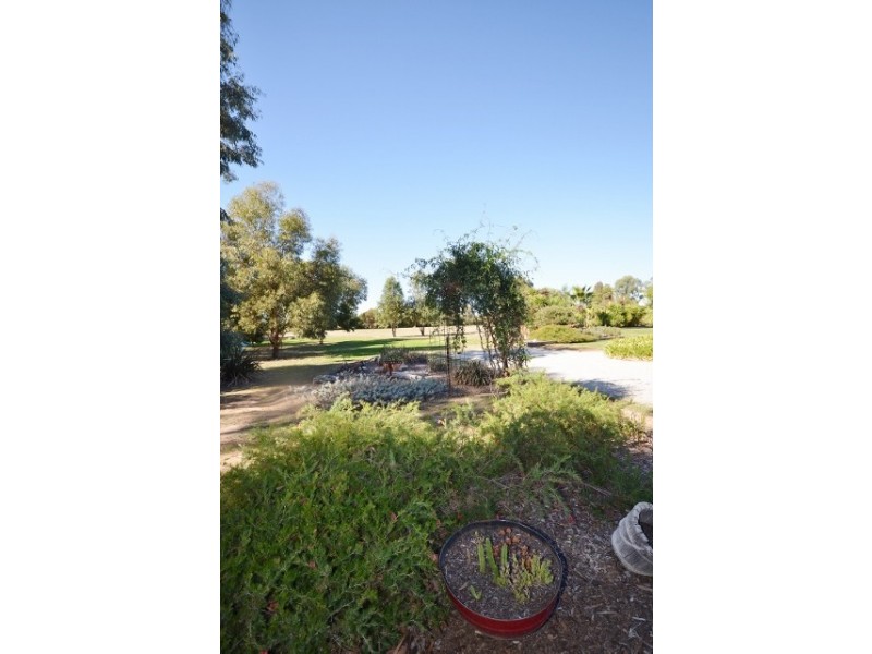 32 Murray Drive, Echuca VIC 3564