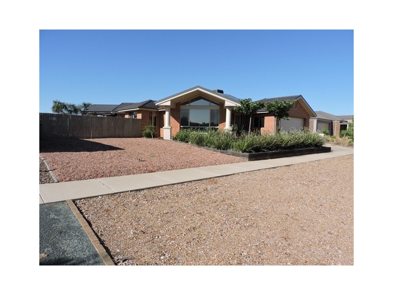 41 Declan Way, Echuca VIC 3564