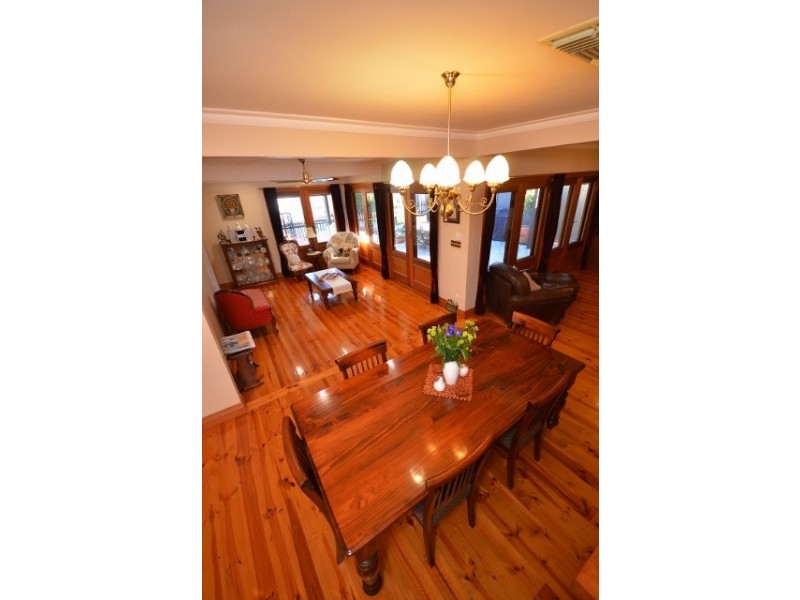 2 West Street, Moama NSW 2731