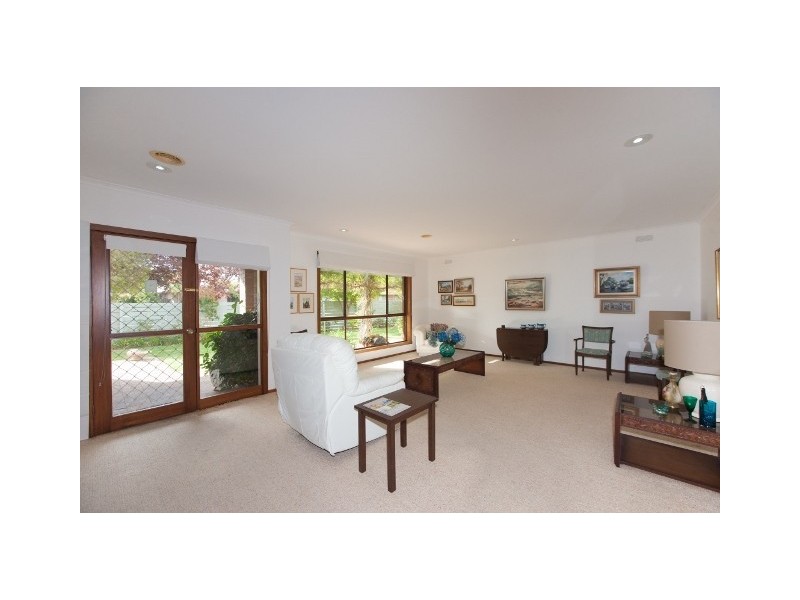 15 Rutley Crescent, Echuca VIC 3564