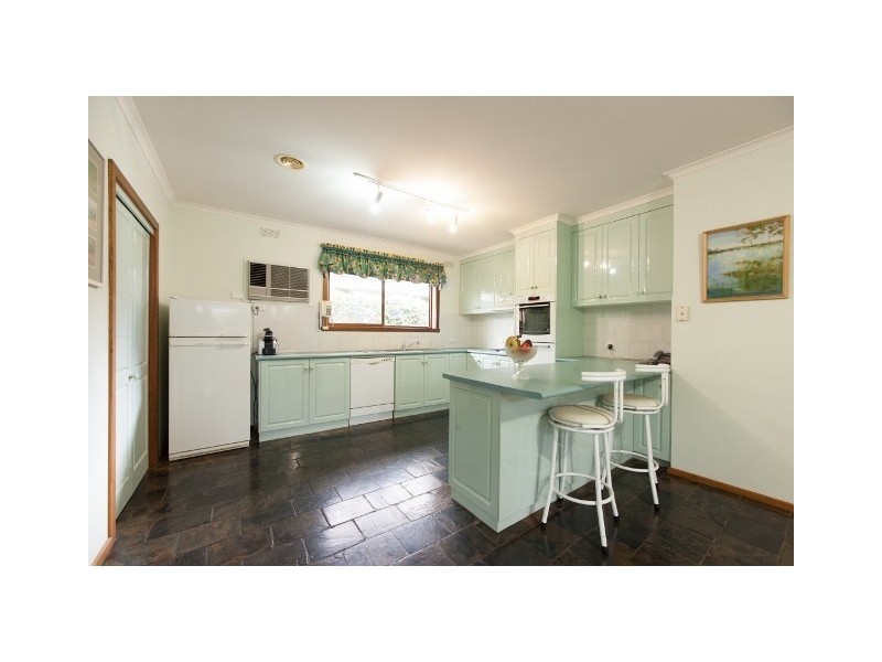 15 Rutley Crescent, Echuca VIC 3564