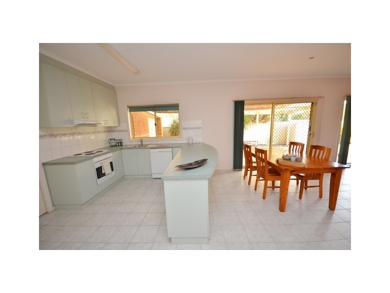 1 Kirkwall Court, Moama NSW 2731