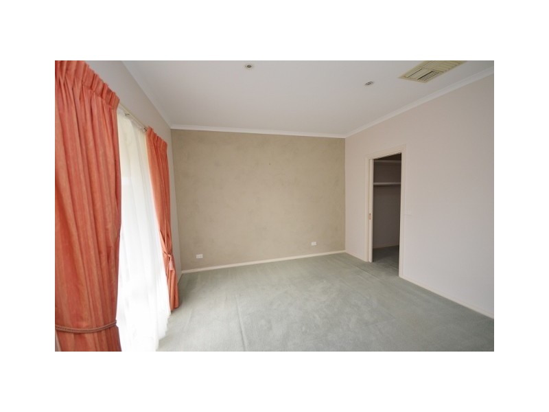 1 Kirkwall Court, Moama NSW 2731