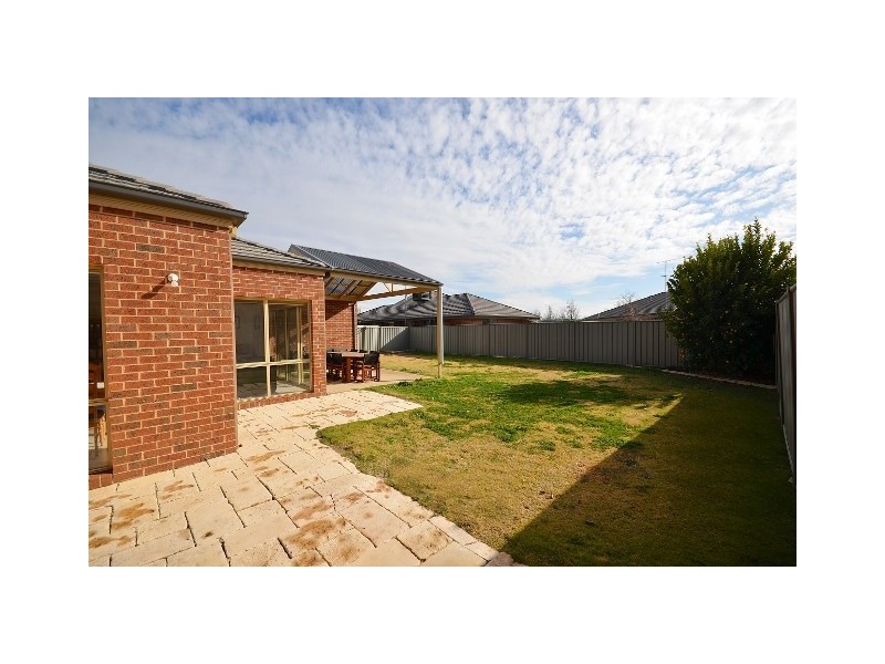 10 Park Avenue, Echuca VIC 3564