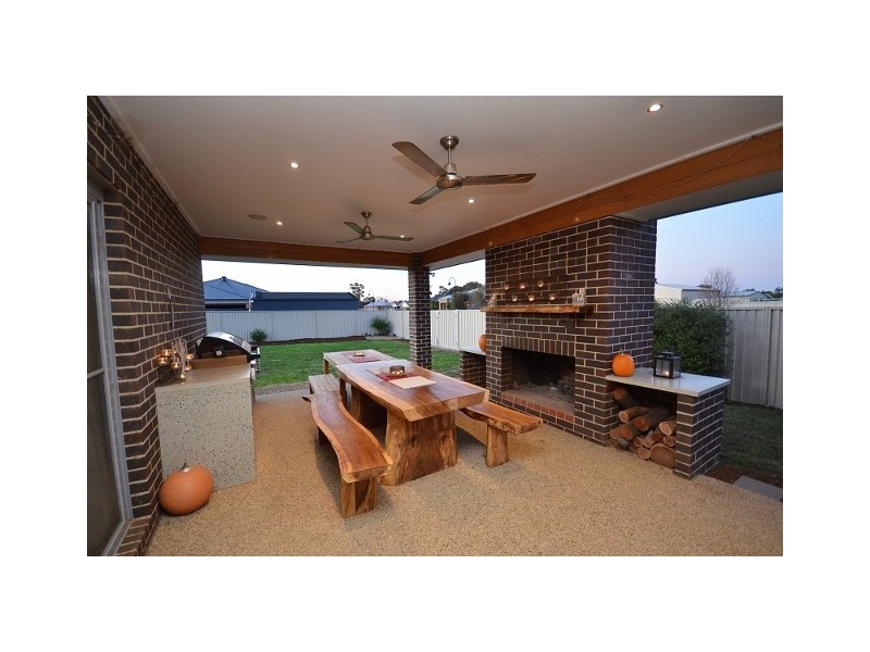 18 Bridlington Avenue, Echuca VIC 3564