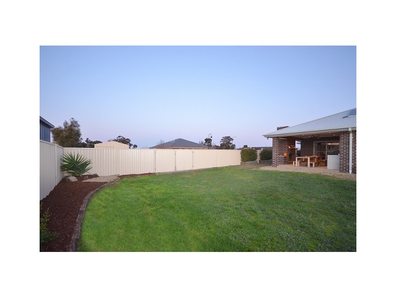 18 Bridlington Avenue, Echuca VIC 3564