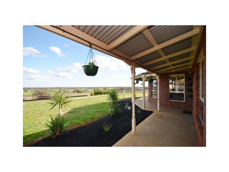 1045 Barmah Road, Moama NSW 2731