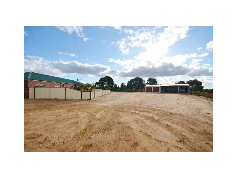1045 Barmah Road, Moama NSW 2731
