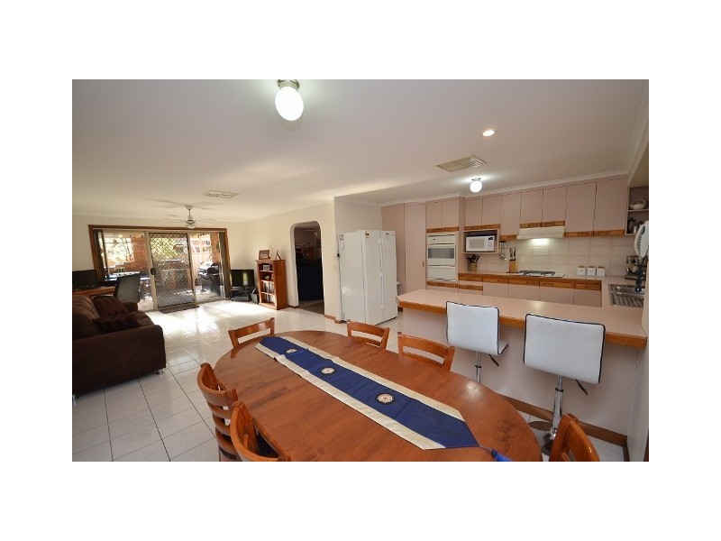 18 Kooyong Court, Echuca VIC 3564