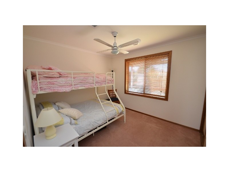 18 Kooyong Court, Echuca VIC 3564