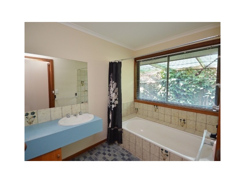 9 Evans Court, Echuca VIC 3564