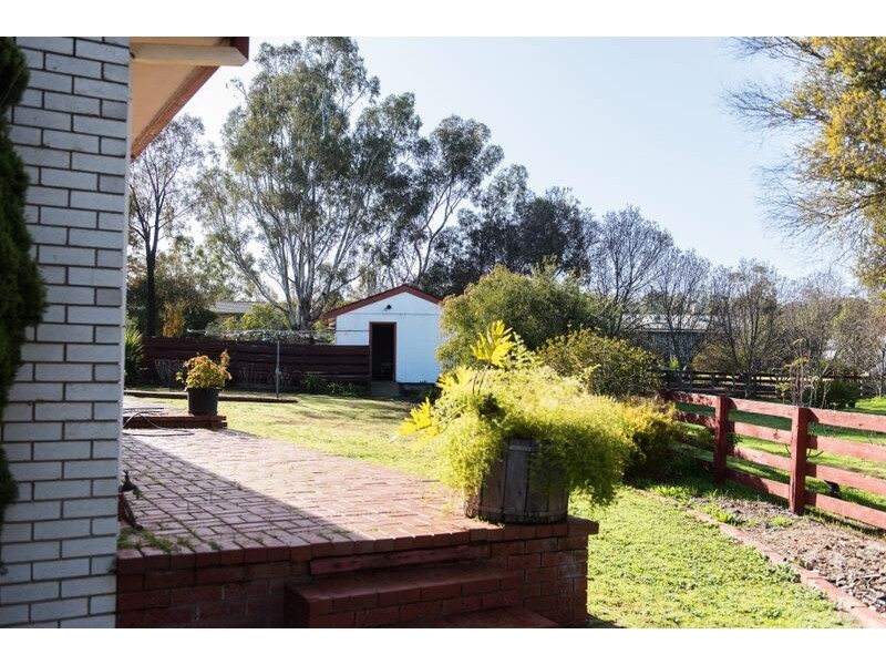 26 Jones Street (Picnic Point Road), Mathoura NSW 2710
