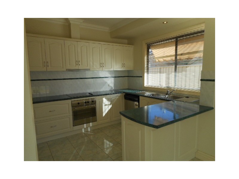 35 Kingfisher Drive West, Moama NSW 2731