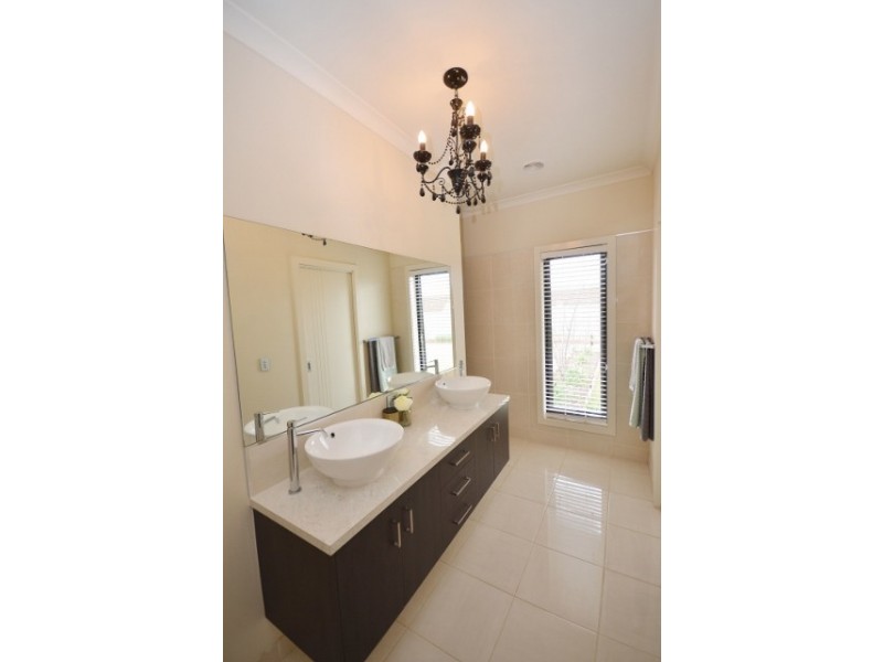 4 Healey Court, Moama NSW 2731