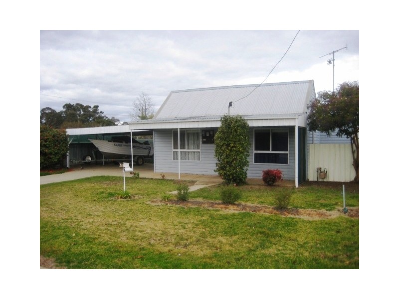 49 Regent Street, Moama NSW 2731