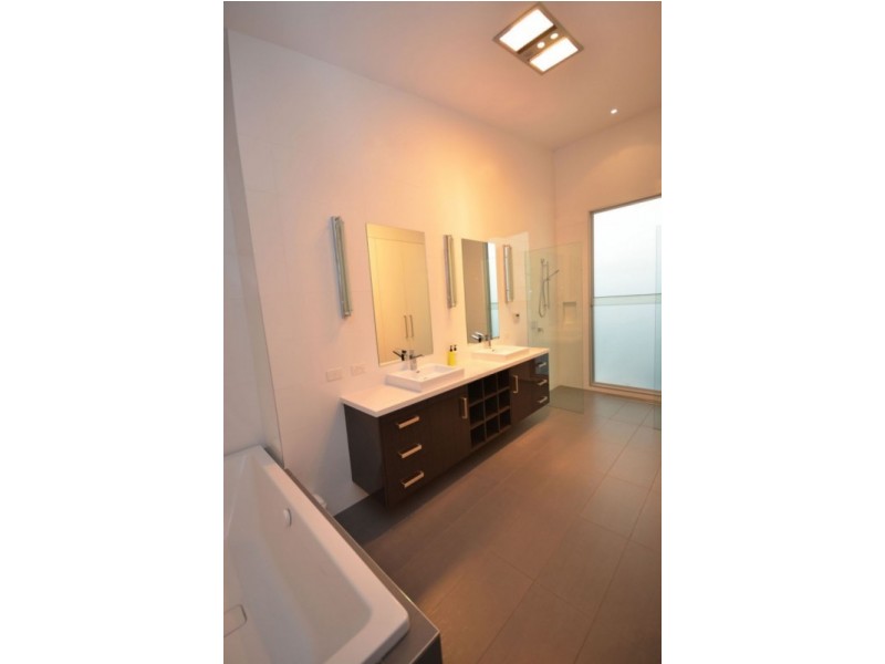 174 Wharparilla Drive, Echuca VIC 3564