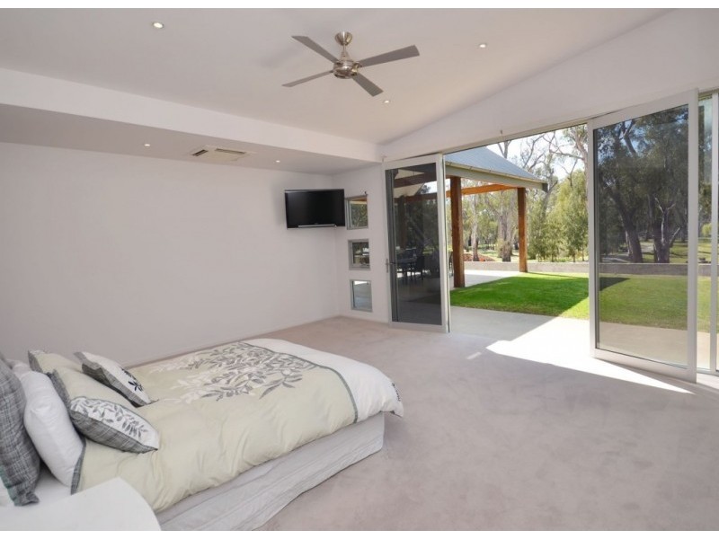 174 Wharparilla Drive, Echuca VIC 3564