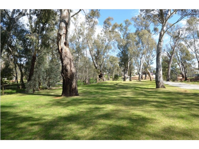 174 Wharparilla Drive, Echuca VIC 3564