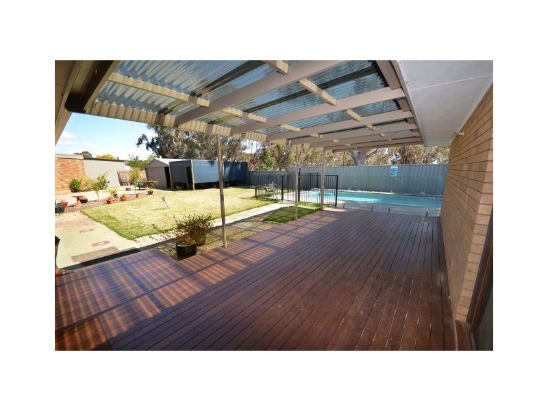 7 Pevensey Place, Moama NSW 2731